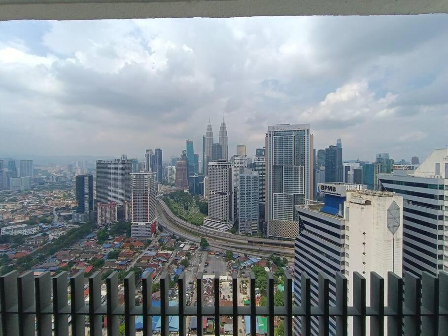 Апартаменты Cl 30A Super Kl View Infinity Pool Klcc Куала-Лумпур Экстерьер фото